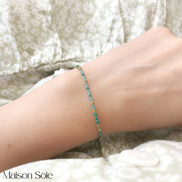 'Faith' Morse Code bead bracelet - close up detail of adjustable sliding bead